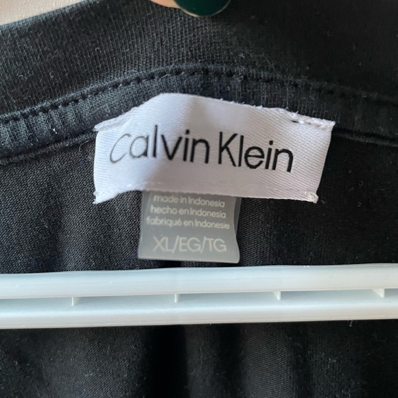 Calvin Klein Paint Splatter T-shirt Dress - With Pockets! - Picture 3 of 3